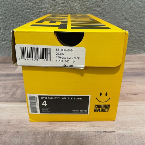 CTM Slides Sandals Big Kids Black Yellow Sz 4 Smile SHIPS ASAP NEW IN BOX Summer - Picture 8 of 8